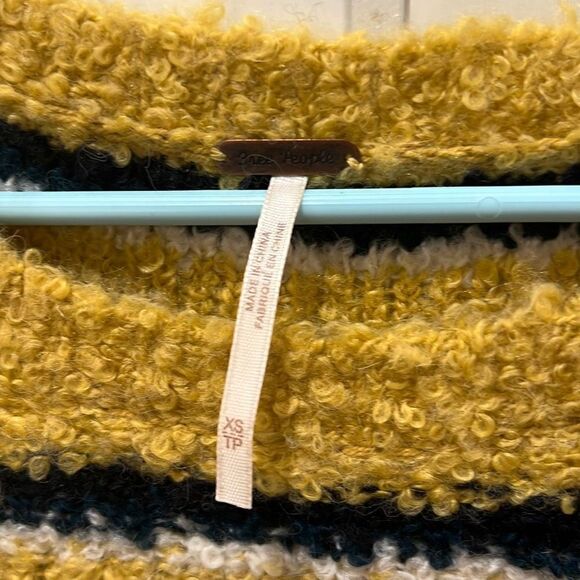 Free People size XS yellow and black striped sweater bohemian preppy comfy cute - Picture 3 of 4
